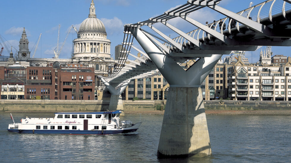 LONDON 27 getCroppedImage