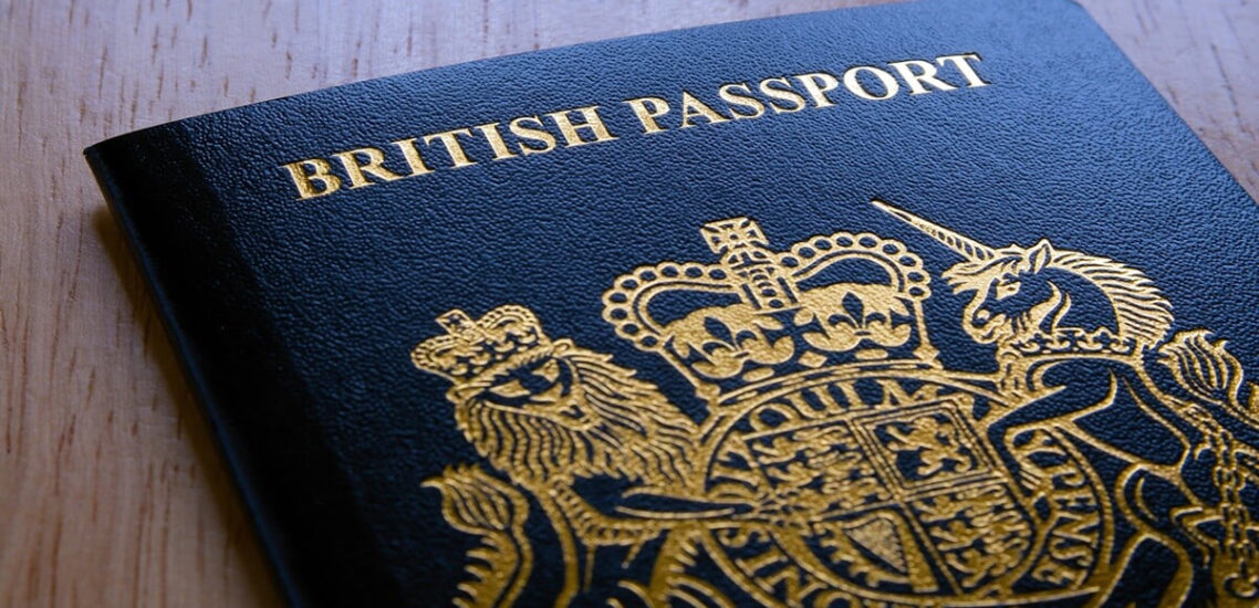 британски паспорт за деца