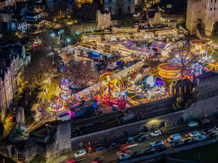 КОЛЕДНИЯТ ПАЗАР В ROCHESTER CASTLE 3 Rochester Castle Christmas Market